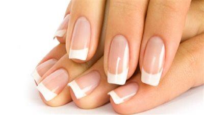 ما حكم تركيب أظافر صناعية.. وهل يجب إزالتها أثناء الوضوء؟.. الإفتاء تجيب