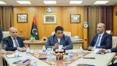     الرئاسي الليبي يطالب بتحديد موعد للانتخابات.. ويهدد بالتدخل لإنهاء الأزمة الدستورية