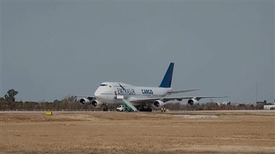 بينهم إيراني.. الأرجنتين تفرج عن معظم أفراد طاقم الطائرة الفنزويلية