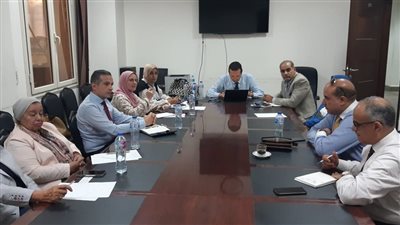 تحديث الصناعة يشارك في حلقة نقاشية حول طبيعة النشاط الصناعي بالإسكندرية