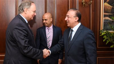 محافظ الإسكندرية يبحث مع وفد الاتحاد الأوروبي تعزيز التعاون المشترك 