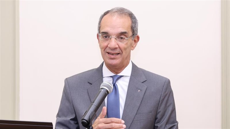 وزير الاتصالات 