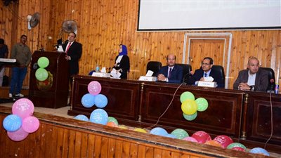 جامعة سوهاج تحتفل بتخريج الدفعة الأولى من برنامج الصيدلة الإكلينيكية