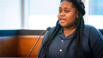 مراهقة أمريكية تقتل مغتصبها وتدفع ديّته 150 ألف دولار