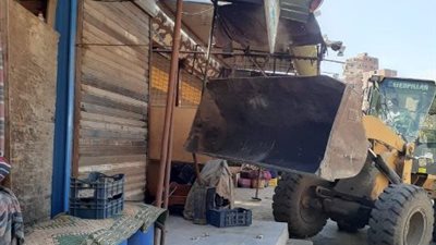 إزالة 79 حالة إشغال طريق خلال حملة مكبرة بالشرقية