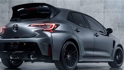 بثلاث فئات.. تويوتا تقرر إطلاق سيارة جي آر كورولا 2023 