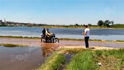 مجلس أشمون يتابع ارتفاع منسوب النيل فى قرية طهواى بالمنوفية