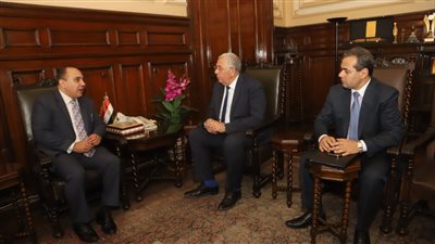 وزير الزراعة يستقبل سفير مصر الجديد لدى كينيا لبحث تفعبل اتفاقات التعاون الزراعي مع نيروبي