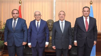محافظ الإسكندرية يستقبل رضا حجازي لبحث سبل تطوير المنظومة التعليمية 