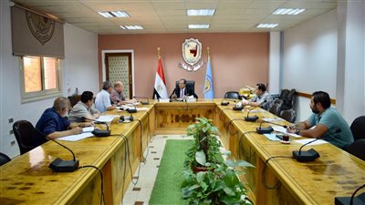 رئيس جامعة سوهاج يناقش استعدادات انطلاق المنتدى الثالث لضمان الجودة 