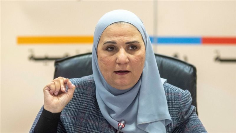 نفين القباج وزيرة