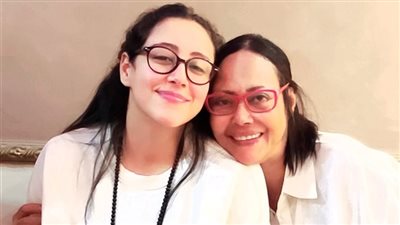 نهى العمروسي عن أزمة ابنتها نازلي بقضية الفيرمونت: غلطت في تربيتها