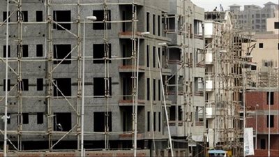 التصالح في مخالفات البناء أبرزها.. رئيس البرلمان يحيل 8 مشروعات قوانين للجان النوعية