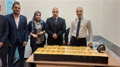 إحباط تهريب 70 تليفونا ومخدرات بمطار القاهرة 