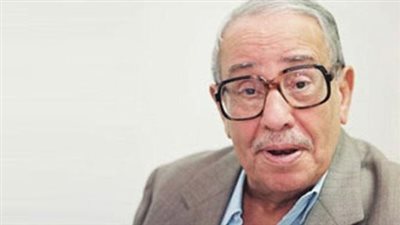 تقليد المدرسين بداية الموهبة.. 16 عاما على رحيل “فؤاد المهندس” عبقري الضحك 