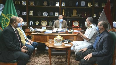 محافظ القليوبية يعقد اجتماعا لدفع تطوير طريق فريد ندا ببنها