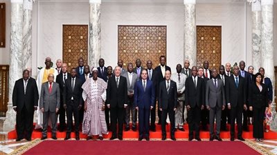  رسائل رئاسية مهمة لأمير قطر ورؤساء المحاكم الدستورية الأفارقة 