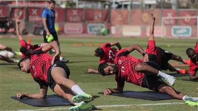 زيادة الجرعات التدريبية الجماعية لـ أفشة وشريف بمران الأهلي المسائي