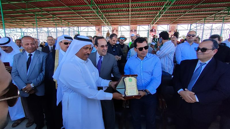 وزير الشباب والرياضة