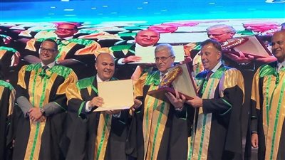 جامعة عين شمس تكرم رئيس هيئة النيابة الإدارية الجديد