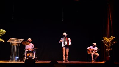 بفقرة موسيقية.. انطلاق حفل إعلان جوائز مهرجان أيام القاهرة للمونودراما| صور