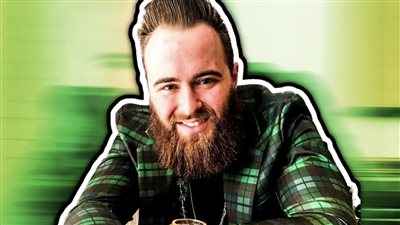 إعجاب الثعابين.. اعرف عدوك من حبيبك بنظرة عين 