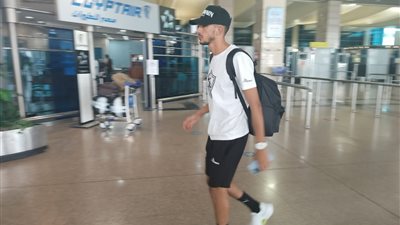 وصول بعثة الزمالك إلى الكاميرون لمواجهة إيليكت بطل تشاد