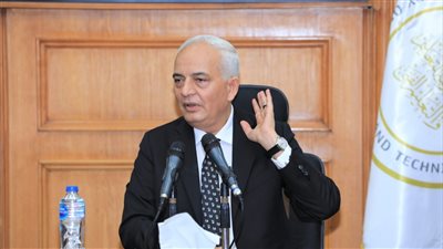 بيان عاجل للحكومة بشأن إلغاء الصف السادس الابتدائي 