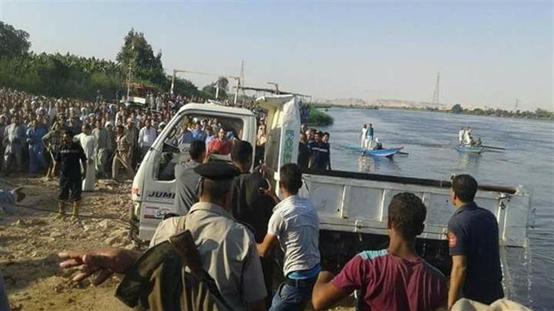 غرق معدية، فيتو