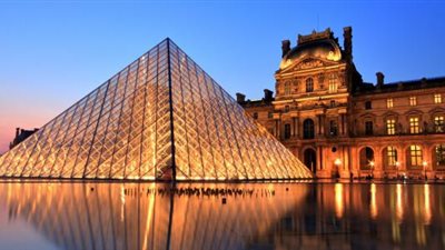 بمنشار كهربائي صغير، تفاصيل سرقة مجموعة نادرة من متحف اللوفر 