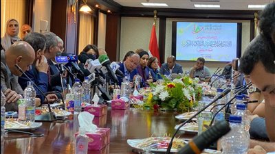 وزير الصناعة: وجود بيئة تشريعية تدعم الابتكار يساعد في النمو والتنمية