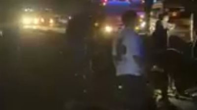 رفع آثار حادث طريق رأس غارب لعودة حركة المركبات