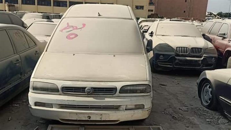 سيارات جمارك مطار