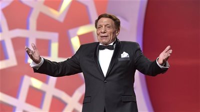 الشاعر إبراهيم داود: عادل إمام مش عايز دوشة ويتذكر تفاصيل مدرسة المشاغبين