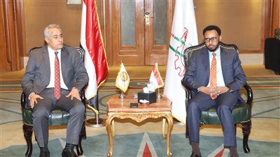 وزير القوى العاملة: مستعدون لتدريب العمالة الصومالية