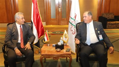 وزير القوى العاملة يؤكد أهمية دور العمال العرب في التنمية