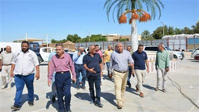 محافظ الوادي الجديد يتفقّد مقر أرض المعارض وأعمال تطوير فندق الخارجة
