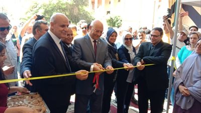 رئيس جامعة بنها يفتتح ملتقى التوظيف السنوي للخريجين بمشاركة 50 شركة 