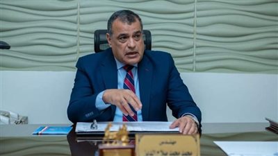 وزير الإنتاج الحربى يهنئ فريق المصارعة الرومانية لفوزه بالميدالية الذهبية ببطولة الشركات