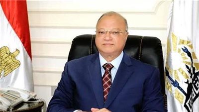 محافظ القاهرة: الدولة تسعى لتشجيع المواطنين على التقليل من استخدام السيارات الخاصة