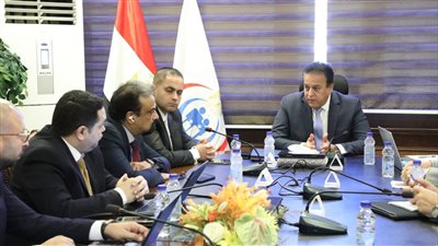 وزير الصحة يوجه بزيادة عدد وحدات التشخيص عن بعد بالمحافظات