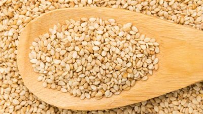 فوائد تناول السمسم لا تفوتك.. يخفض السكر والضغط