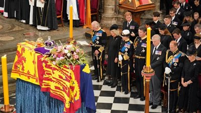 وداعا إليزابيث.. كنيسة صغيرة في قلعة تاريخية تستقبل جثمان ملكة بريطانيا