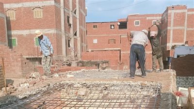 بسبب التنقيب عن الآثار.. تصدعات وهبوط أرضي مفاجئ بمنازل 