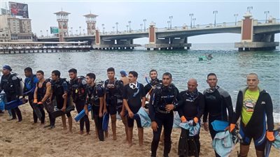 البيئة تشارك فى اليوم العالمى لتنظيف الشواطئ | صور