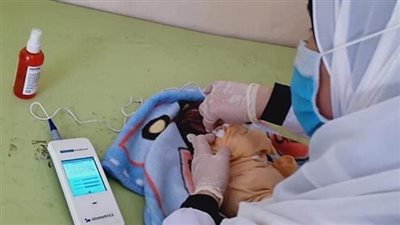 الكشف على 100 ألف طفل حديث الولادة ضمن 