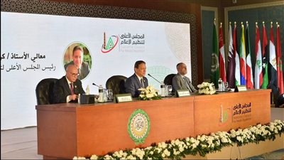 كرم جبر: نبحث تدريس مادة التربية الإعلامية لتحصين الطلاب من التطرف 