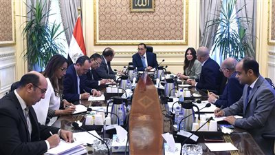 اتحاد الصناعات يتقدم باقتراح لرئيس الوزراء باعتبار العام المقبل عامًا للصناعة المصرية