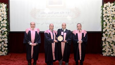 جامعة المنصورة تكرم 73 من علمائها وباحثيها خلال عيد العلم الثالث عشر 