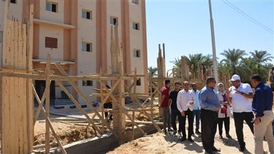 محافظ الوادي الجديد يتابع أعمال التشطيبات النهائية بمركز 
